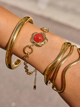 Load image into Gallery viewer, Gold Wavy Cuff Bracelet