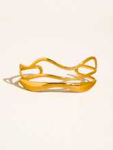 Load image into Gallery viewer, Gold Wavy Cuff Bracelet