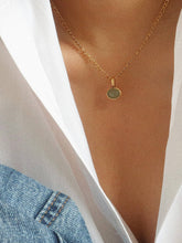 Load image into Gallery viewer, Green Stone Pendant Necklace
