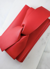 Load image into Gallery viewer, ZuZu&#39;s Bow Crossbody Bag
